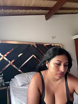 emmyjhonson07 online show from July 2026 04:15:01 PM