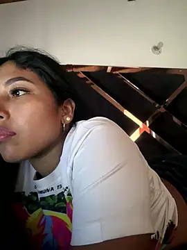 emmyjhonson07 online show from January 2026 09:30:01 PM