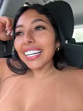 emmyjhonson07 online show from January 2026 04:58:01 PM