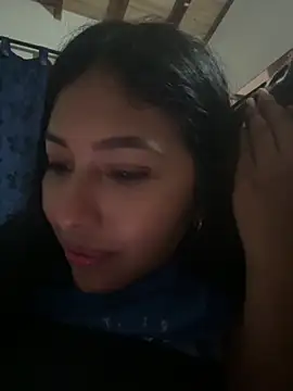 emmyjhonson07 online show from January 2026 11:53:02 PM