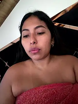 emmyjhonson07 online show from January 2026 01:26:02 PM