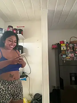 emmyjhonson07 online show from June 2026 12:49:02 PM