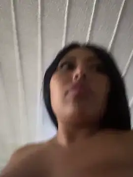 emmyjhonson07 online show from April 2026 10:12:02 PM