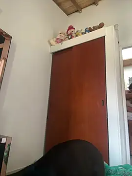 emmyjhonson07 online show from January 2026 05:16:02 PM