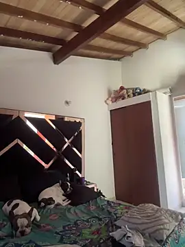 emmyjhonson07 online show from March 2026 04:30:02 PM