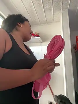 emmyjhonson07 online show from March 2026 01:44:01 PM