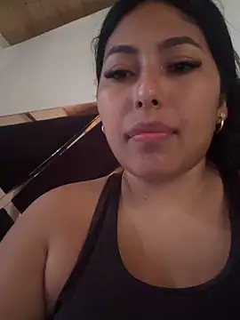 emmyjhonson07 online show from March 2026 02:18:01 PM