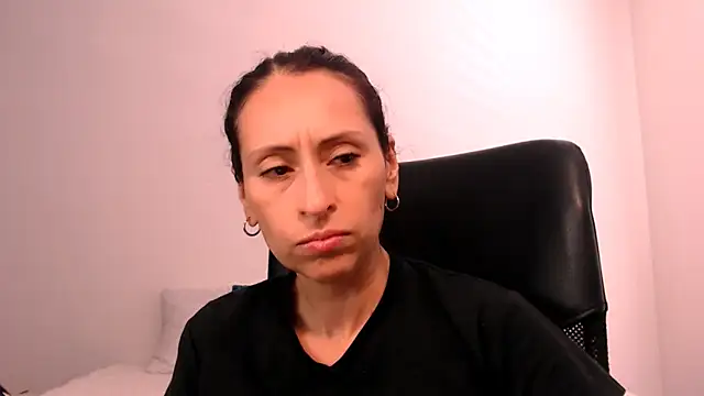 AliceRossi online show from September 2025 03:07:02 PM