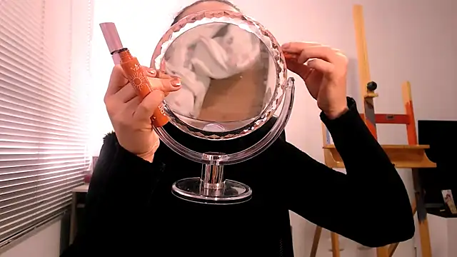 AliceRossi online show from November 2025 01:48:02 PM