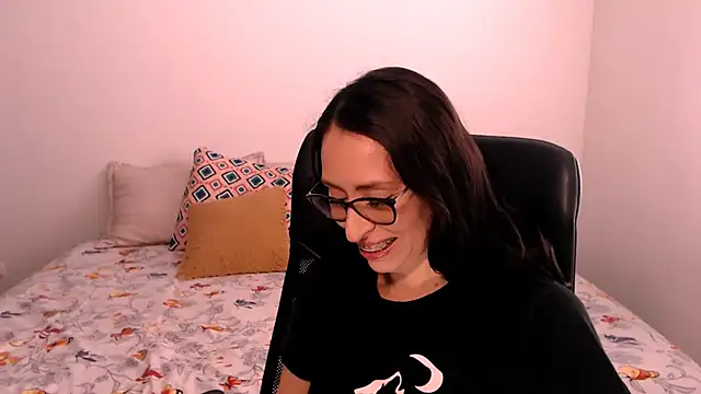 AliceRossi online show from September 2025 03:43:02 PM