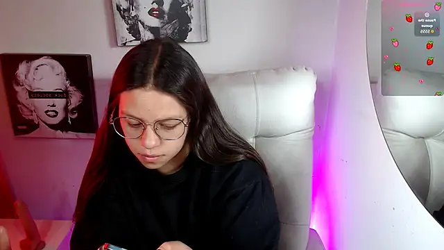 SamanthaRoldaan online show from November 2025 02:56:01 PM