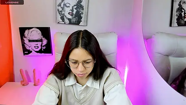 SamanthaRoldaan online show from March 2026 03:06:01 PM