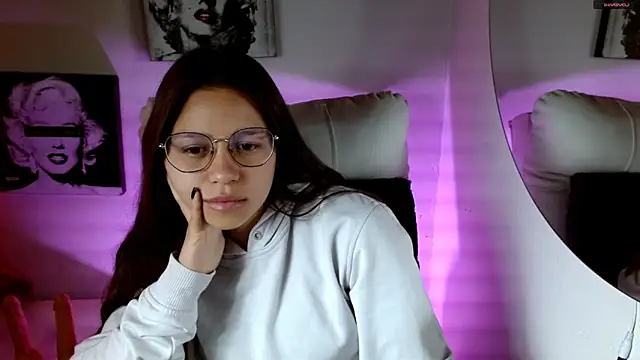 SamanthaRoldaan online show from September 2025 03:00:01 PM