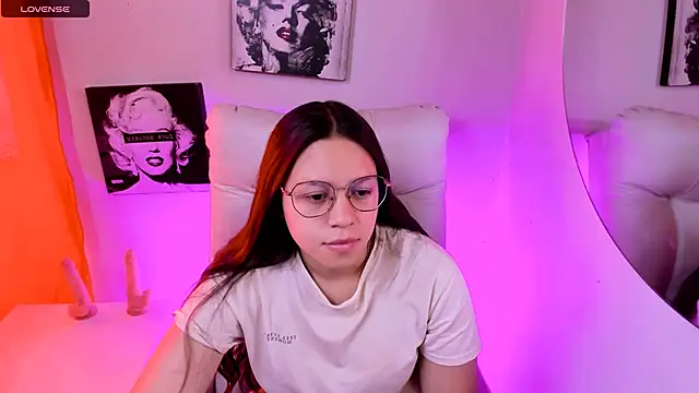 SamanthaRoldaan online show from March 2026 03:29:01 PM