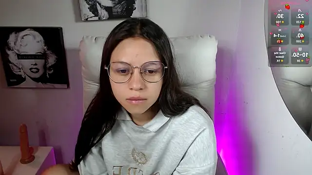 SamanthaRoldaan online show from November 2025 01:49:01 PM