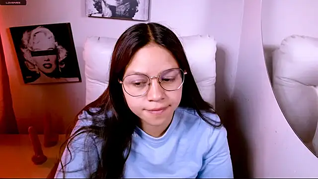 Snapshot of SamanthaRoldaan chatting on February 2026 12:38:01 PM SamanthaRoldaan online show from February 2026 12:38:01 PM