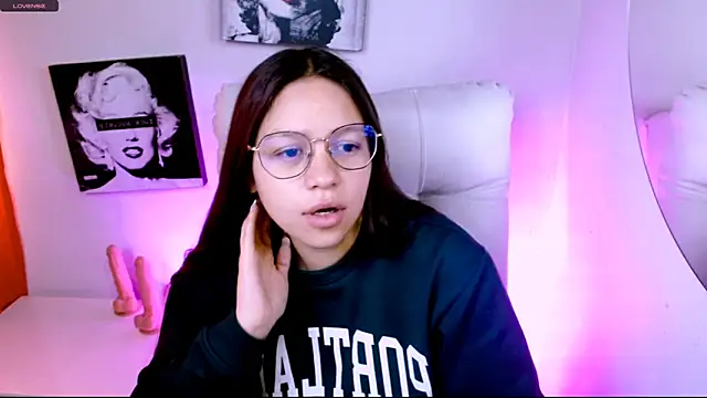 SamanthaRoldaan online show from March 2026 12:55:01 PM