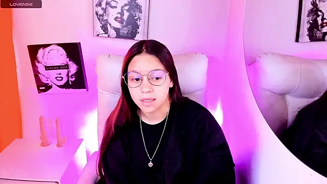 SamanthaRoldaan online show from March 2026 03:15:02 PM