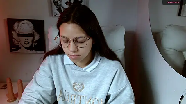 SamanthaRoldaan online show from September 2025 02:21:02 PM