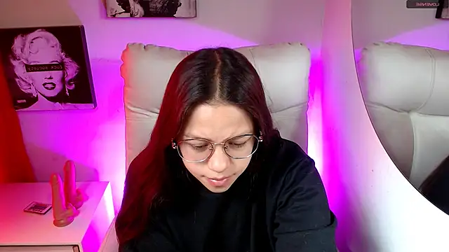 Snapshot of SamanthaRoldaan chatting on February 2026 02:37:02 PM SamanthaRoldaan online show from February 2026 02:37:02 PM