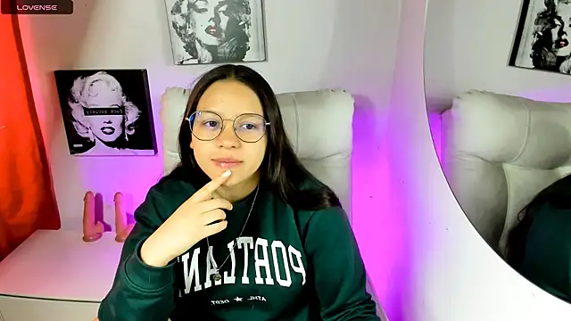 SamanthaRoldaan online show from April 2026 03:03:01 PM