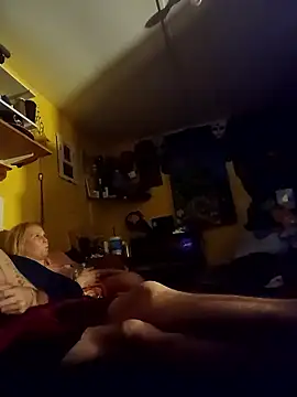 AutumnLights420 online show from January 2026 07:47:01 AM