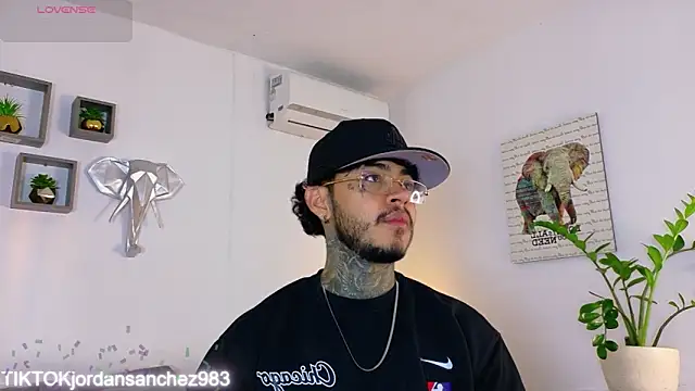 Snapshot of JordanSmiith_ chatting on February 2026 09:21:01 PM JordanSmiith online show from February 2026 09:21:01 PM