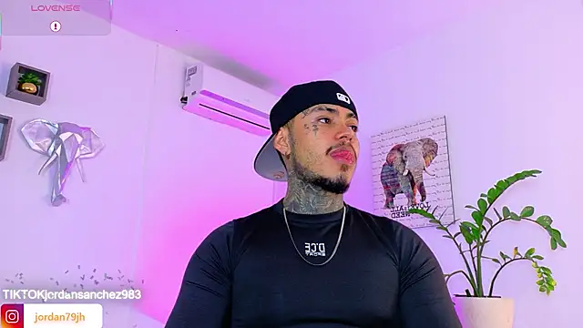 JordanSmiith  online show from June 2026 09:41:02 PM