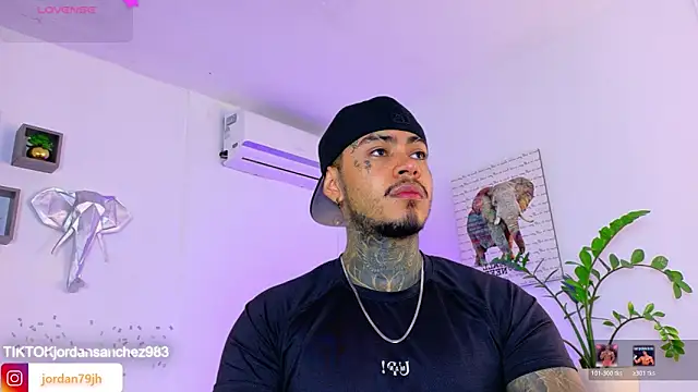 JordanSmiith  online show from April 2026 08:09:02 PM