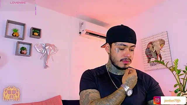 JordanSmiith  online show from June 2026 09:48:01 PM