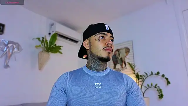 Snapshot of JordanSmiith_ chatting on December 2025 08:45:02 PM JordanSmiith online show from December 2025 08:45:02 PM