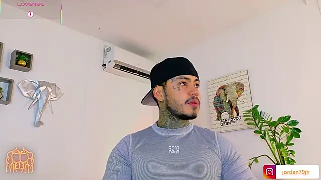 JordanSmiith  online show from June 2026 09:23:01 PM