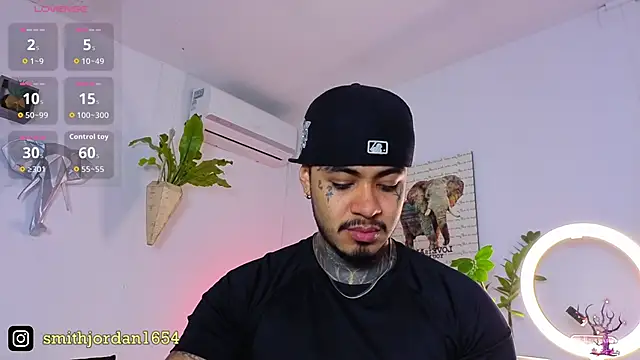 JordanSmiith  online show from October 2025 07:58:01 PM