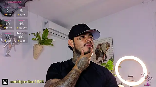 JordanSmiith  online show from October 2025 08:30:01 PM