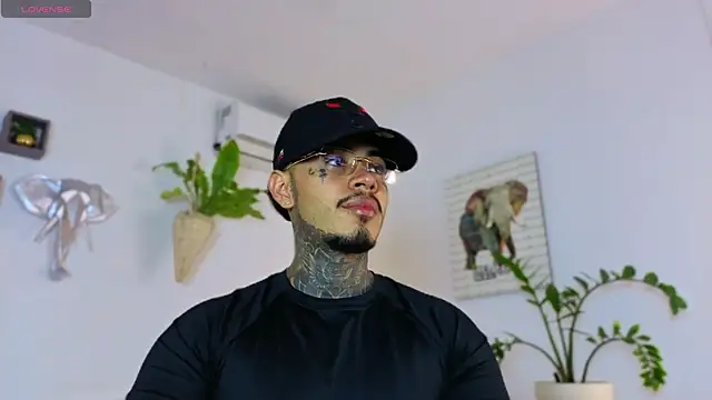 JordanSmiith  online show from December 2025 08:35:02 PM