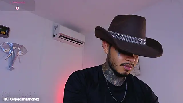 Snapshot of JordanSmiith_ chatting on January 2026 08:46:02 PM JordanSmiith online show from January 2026 08:46:02 PM