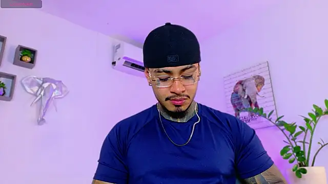 JordanSmiith  online show from April 2026 08:58:02 PM