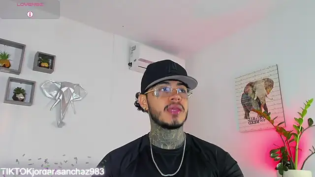 Snapshot of JordanSmiith_ chatting on January 2026 08:29:01 PM JordanSmiith online show from January 2026 08:29:01 PM