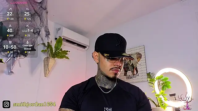 JordanSmiith  online show from October 2025 09:22:01 PM