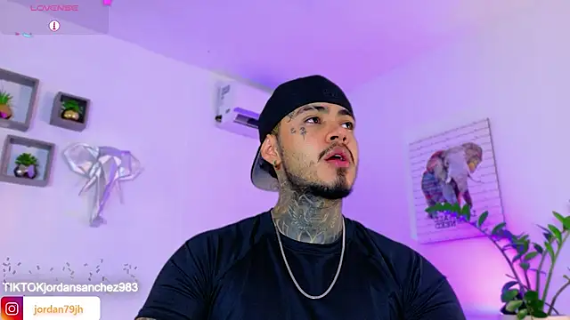 JordanSmiith  online show from March 2026 08:20:01 PM