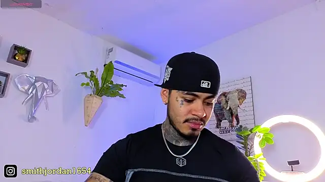 JordanSmiith  online show from October 2025 08:32:02 PM