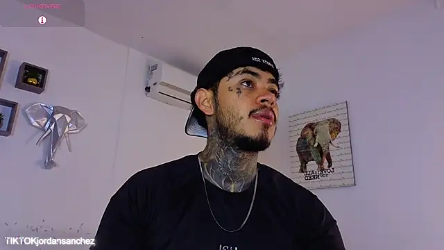 Snapshot of JordanSmiith_ chatting on January 2026 03:19:01 PM JordanSmiith online show from January 2026 03:19:01 PM