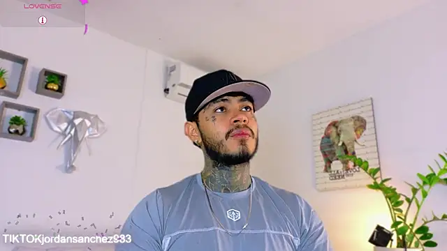 JordanSmiith  online show from March 2026 08:38:02 PM