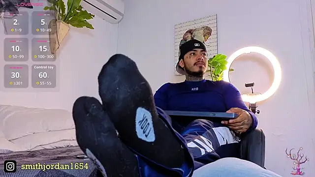 JordanSmiith  online show from October 2025 09:14:02 PM