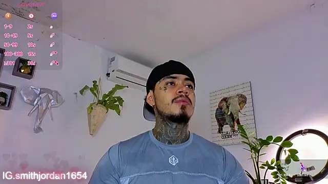 JordanSmiith  online show from November 2025 09:18:02 PM