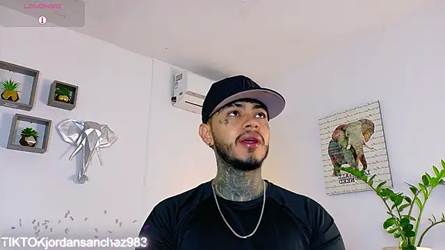 Snapshot of JordanSmiith_ chatting on February 2026 02:27:01 PM JordanSmiith online show from February 2026 02:27:01 PM