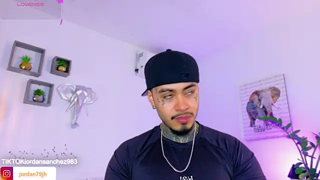 JordanSmiith  online show from March 2026 09:05:02 PM