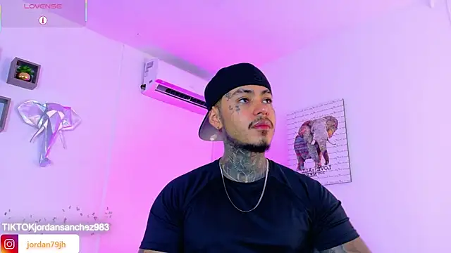 JordanSmiith  online show from June 2026 07:51:01 PM