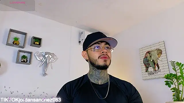 Snapshot of JordanSmiith_ chatting on February 2026 07:55:02 PM JordanSmiith online show from February 2026 07:55:02 PM