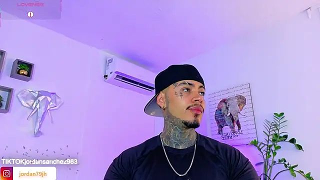 JordanSmiith  online show from April 2026 09:27:01 PM